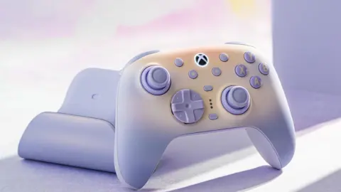 8BitDo Ultimate 3 Xbox Controller Lavender Edition Pre-Orders Open at $99.99