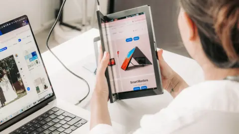 Aura Displays Single Flex Pro Gen 1 Portable Monitor with Foldable AMOLED