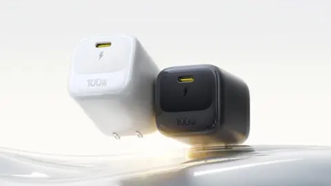 Baseus EnerFill FH22 100W GaN charger front view