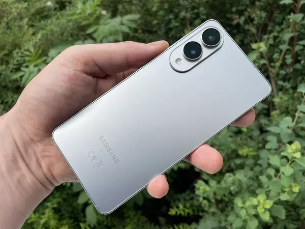Canceled Xiaomi Air Ultra-Thin Smartphone Revealed Snapdragon 8 Elite Gen 5 and 200MP Camera