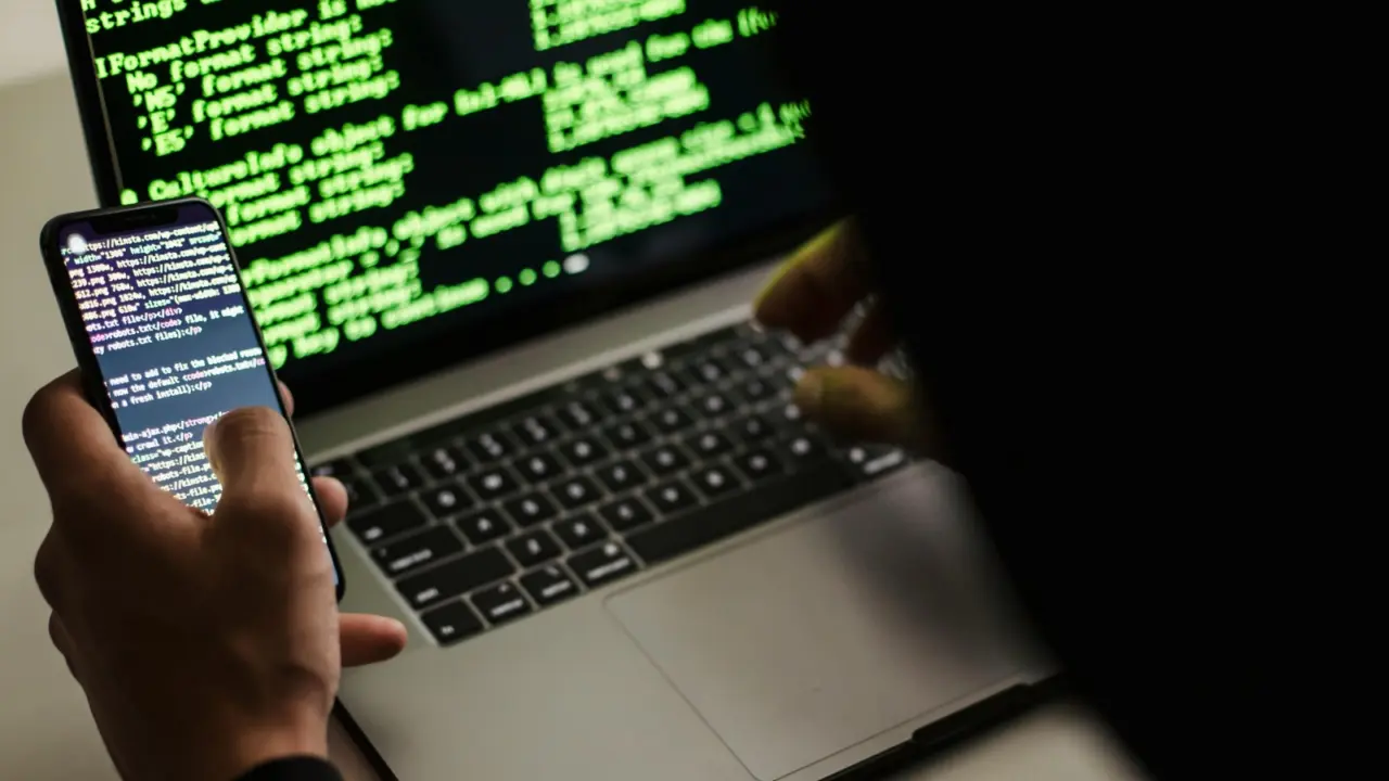 Children as Young as 8 Recruited into Cybercrime via Minecraft and Roblox