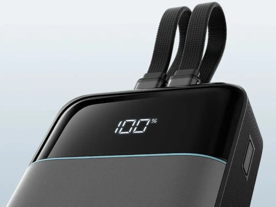 Cuktech LPB200NC Power Bank Leaks with Dual 55W USB-C Cables