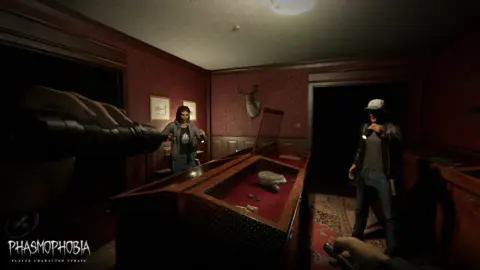 Phasmophobia Reveals Player Character Update With 12 New Models