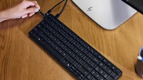 HP EliteBoard G1a Keyboard-PC Launches in North America Starting at $1,549