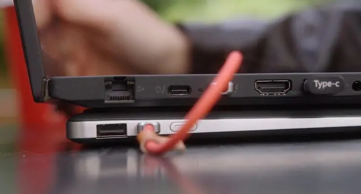 Krafted Edge Power Bank charging a laptop