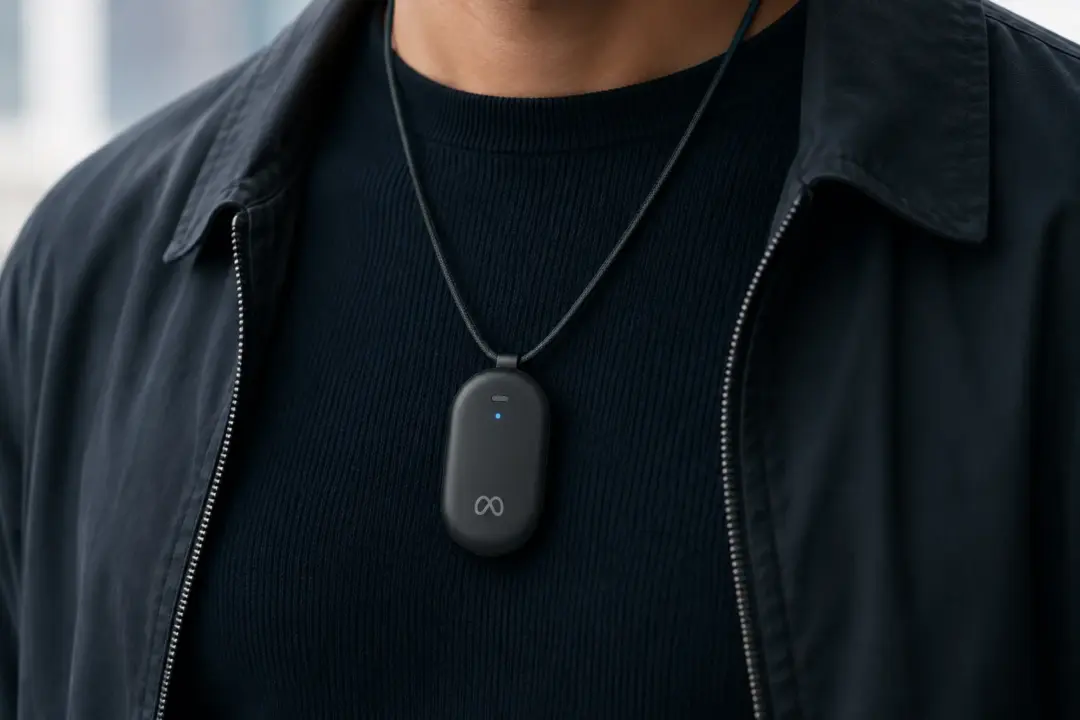Meta AI pendant