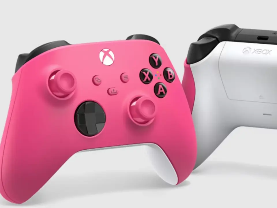 Microsoft Xbox Wireless Controller Loses Expansion Port in New Versions