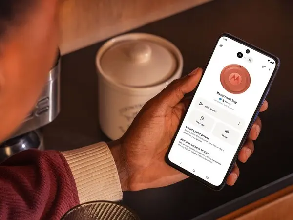 Moto Tag 2 compared to other Bluetooth trackers like AirTag