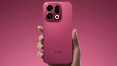 Oppo Find X9 Review: Dimensity 9500 and AMOLED Display Specs