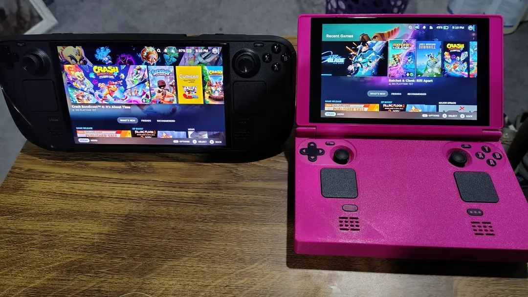 Reddit User Builds Clamshell Steam Deck Mod Called Flip Deck
