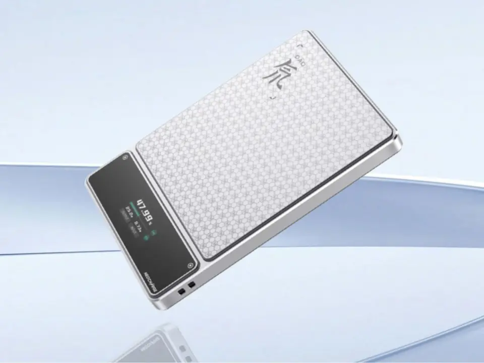 RedMagic Launches Slim Deuterium Power Card Pro Magnetic Power Bank