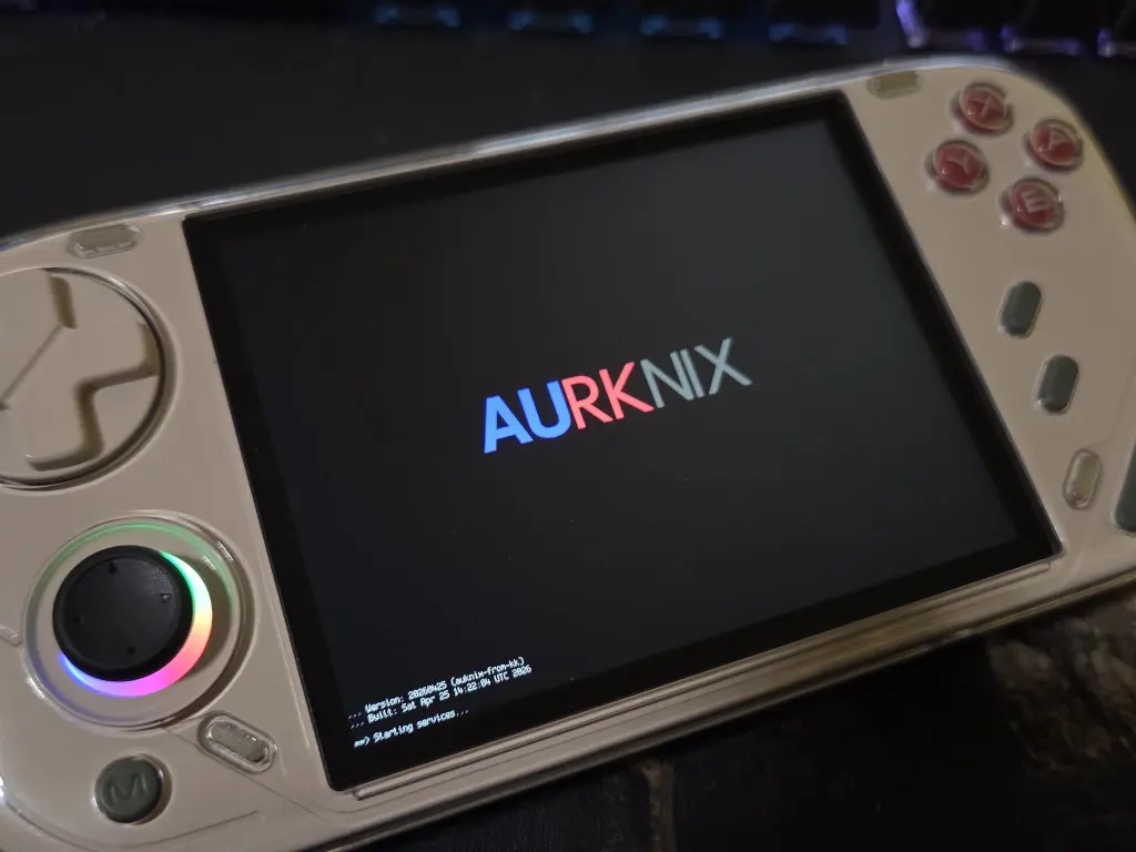 Miniloong Pocket 1 running Super Nintendo game with ROCKNIX