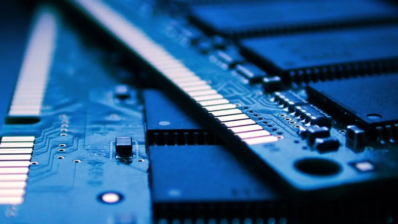 Samsung Exec Predicts Memory Crisis Ends by Late 2027