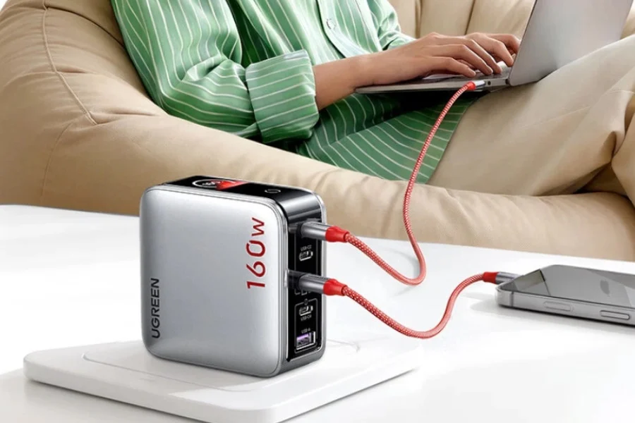Ugreen Launches 160W GaN Fast Charger With Five Ports and Smart Display
