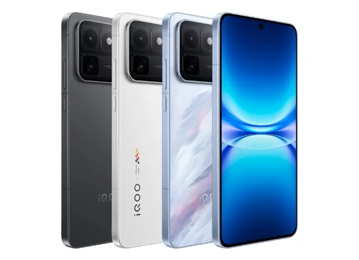 Vivo iQOO 15T smartphone with MediaTek Dimensity 9500 processor