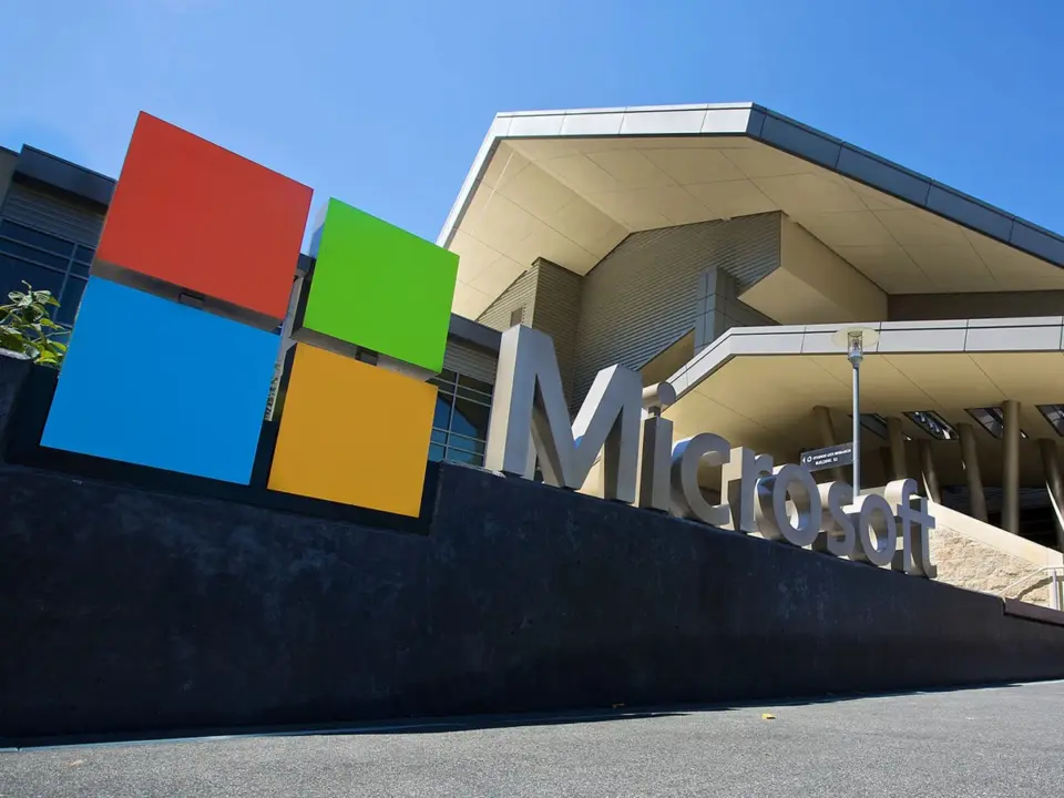 Windows 11 Experimental Build 26300.8497 Adds Screen Tint and Voice Isolation