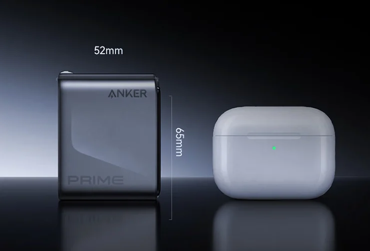 Anker 160W Smart Display Charger Pro+ with color display showing power output
