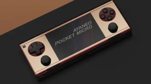 Ayaneo Pocket Micro 2 Battery Capacity Confirmed at 3,950mAh