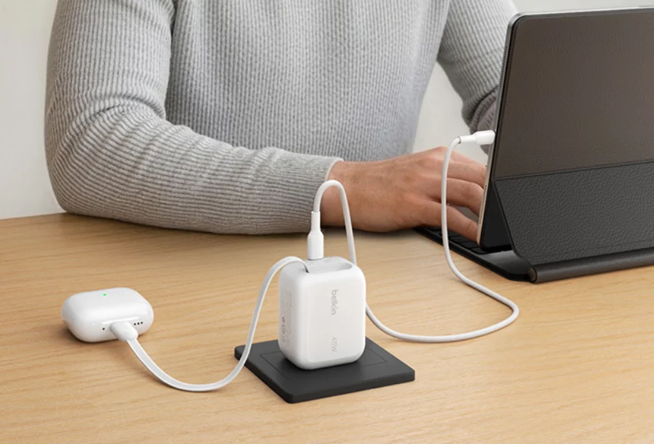 Close-up of Belkin charger retraction mechanism