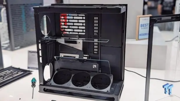 HAVN HS 360 case interior showing fan mounts and BTF motherboard support