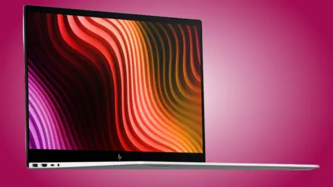 HP OmniBook X 17 Launches with Intel Panther Lake and Arc B390 Graphics