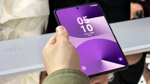 Huawei Pura X Non-Folding Phone Leaks With Kirin 9000 Chip