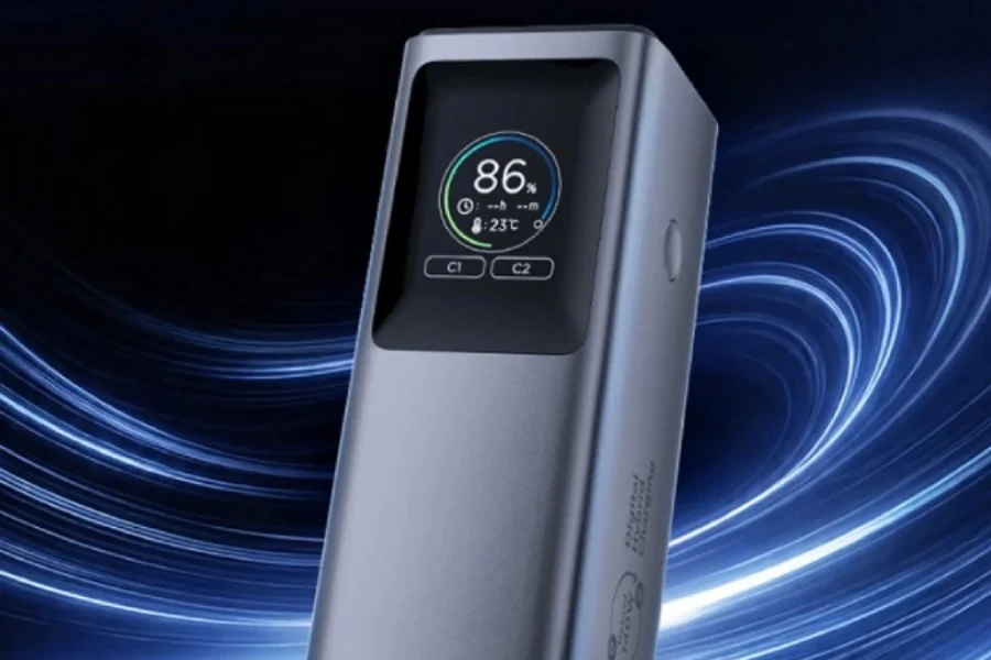 Lenovo Launches 140W Hybrid Power Bank with Built-in Display