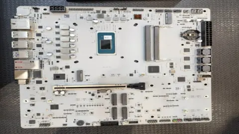 Maxsun Introduces Panther Lake and Wildcat Lake MoDT Motherboards