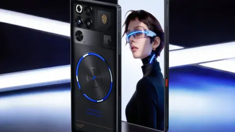 Red Magic 11S Pro gaming smartphone