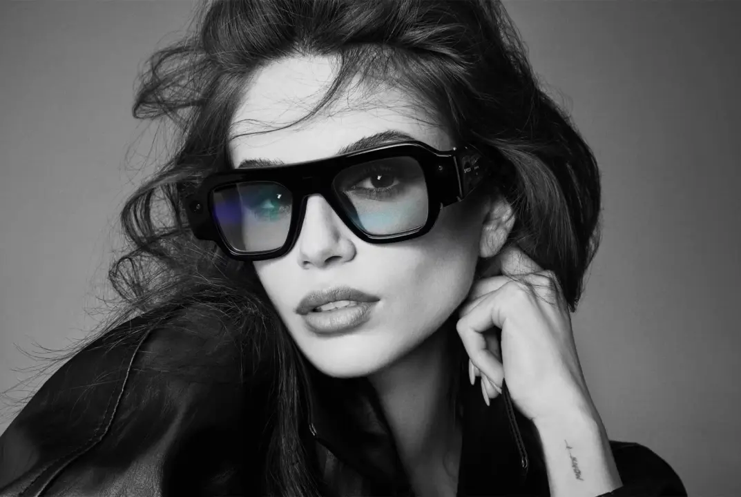 Snap Specs Flagship AR Glasses Feature Dual Snapdragon Chips and Built-in Display