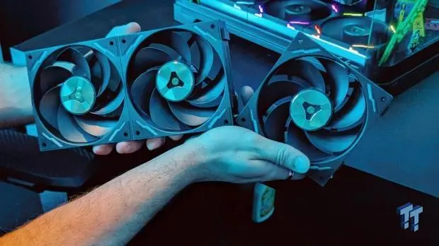 TCOMAS EXIT D3 PRO with high-performance fans