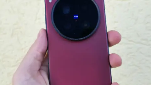 Vivo X200 Ultra