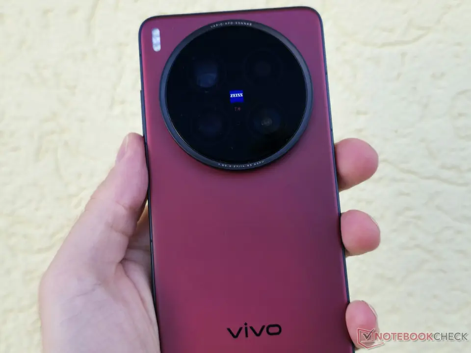 Vivo X200 Ultra