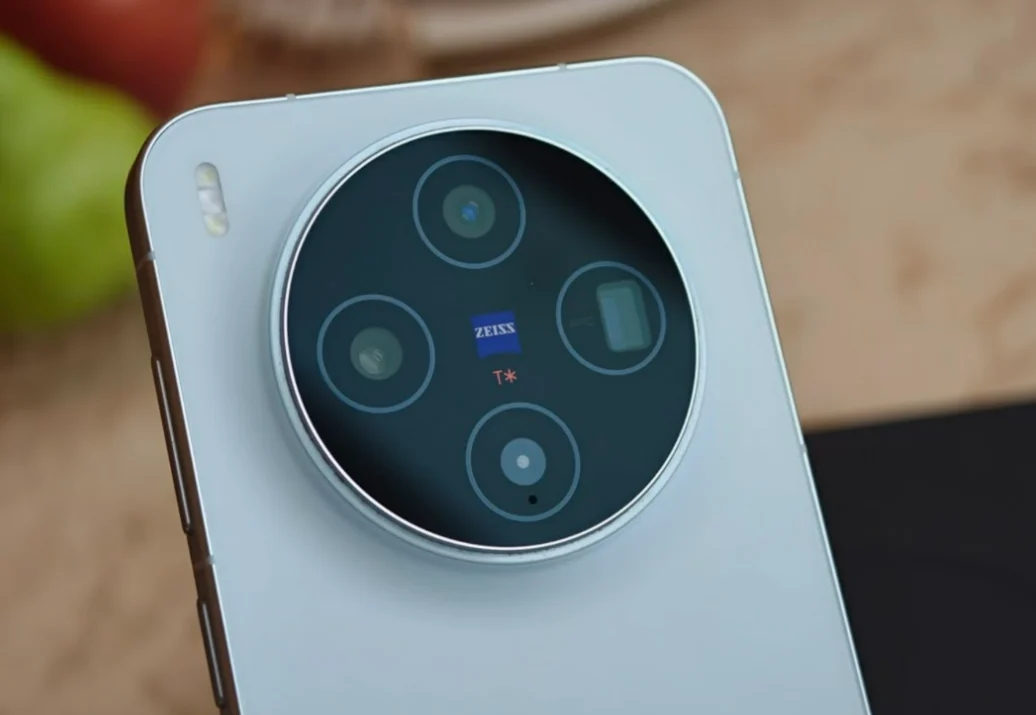 Vivo X500 Pro specs leak: Dimensity 9600 chip and 85mm lens