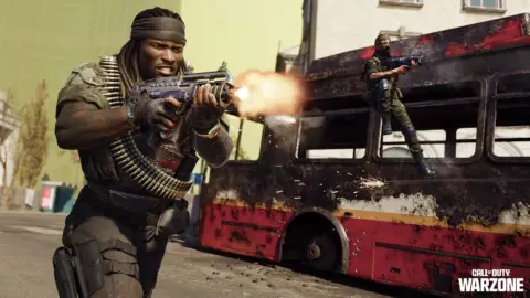 Warzone Season 04 Brings Back Battle Royale Solos Mode