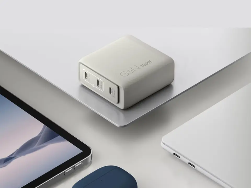 Lenovo Multi-port USB-C 100W GaN Charger