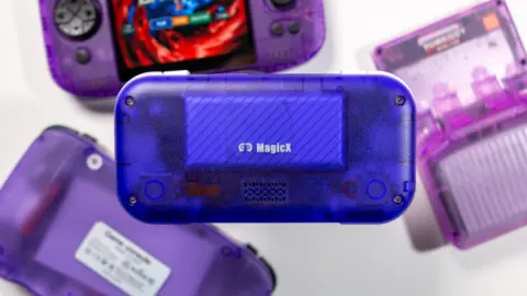 MagicX Mini Dream Handheld Announced With 3.3-Inch OLED for $80–$180