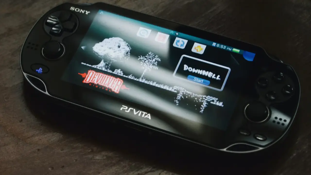 PlayStation Vita Streams Xbox Game Pass via GreenVita Homebrew