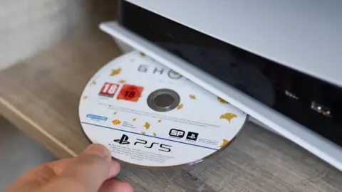 Sony PlayStation Accused of Using Bots to Defend Disc End