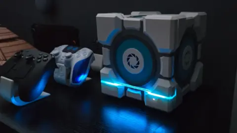 3D printed Steam Machine Companion Cube case