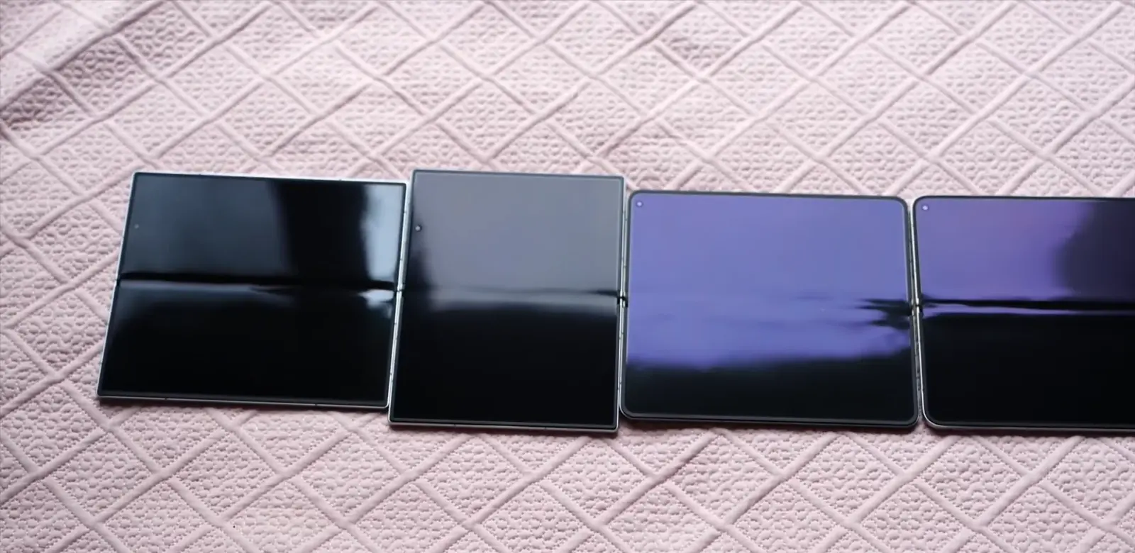 Samsung Galaxy Z Fold 8 foldable screen crease