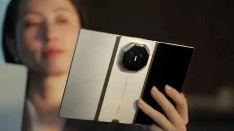 Huawei Mate XT2 U-Format Tri-Fold Launches with 2TB Storage