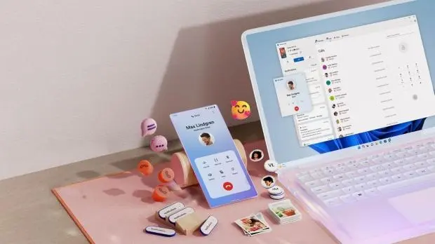 Microsoft Phone Link app interface on smartphone