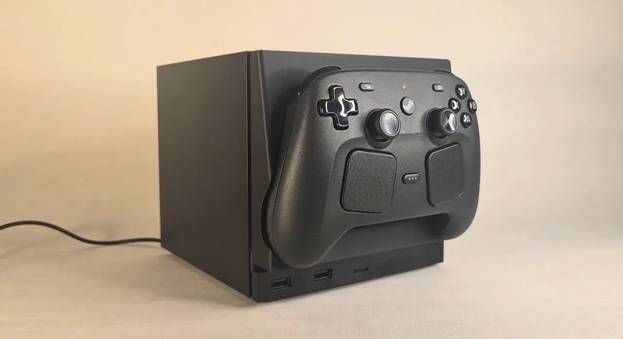 Steam Machine Mod Turns Faceplate Into Controller Dock