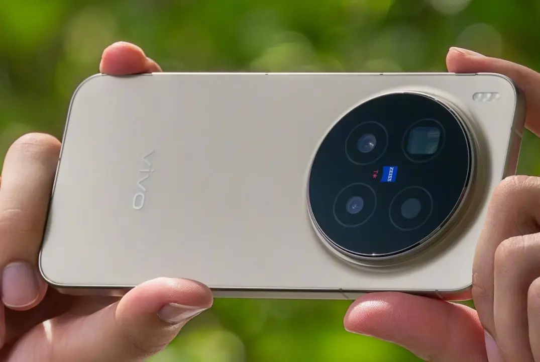 Vivo X500 Pro smartphone