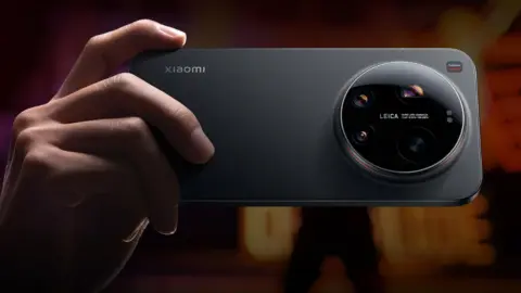 Xiaomi 17 smartphone