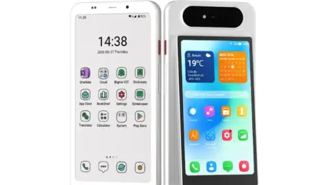 Bigme HiBreak Dual 3 smartphone showing front e-ink and rear LCD screens