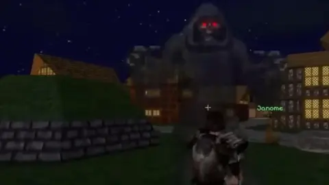 Daggerfall Enhanced mod brings 24/7 shops and MMO-style multiplayer to 1992 classic