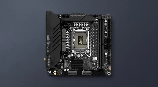 MAXSUN MS-Challenger MCIO ITX motherboard demonstration