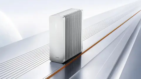 Minisforum S5 AI NAS Launches Mid-October With 5-Bay All-Flash Storage